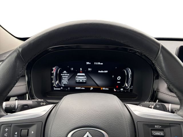 Used 2025 Gray INFINITI LUXE image 14