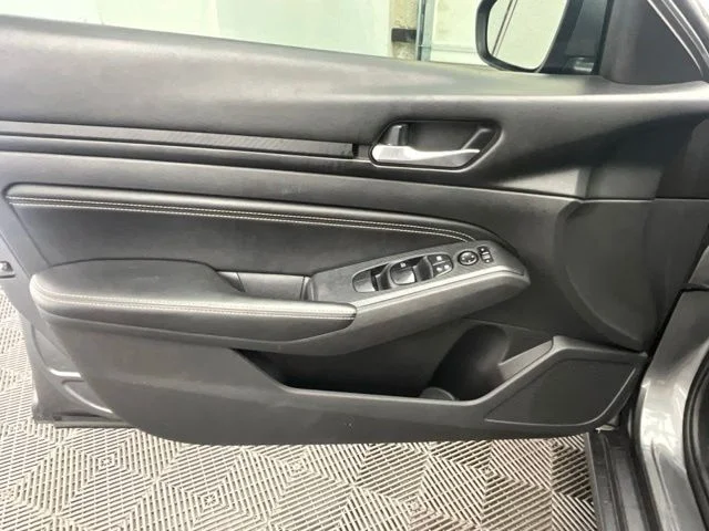 Used 2019 Gray Nissan 2.5 S image 12