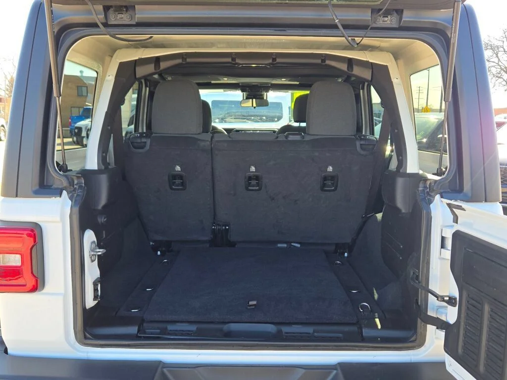 Certified Used 2024 Bright White Clearcoat Jeep Rubicon image 18
