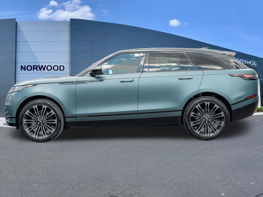 New 2026 Green Land Rover  image 7