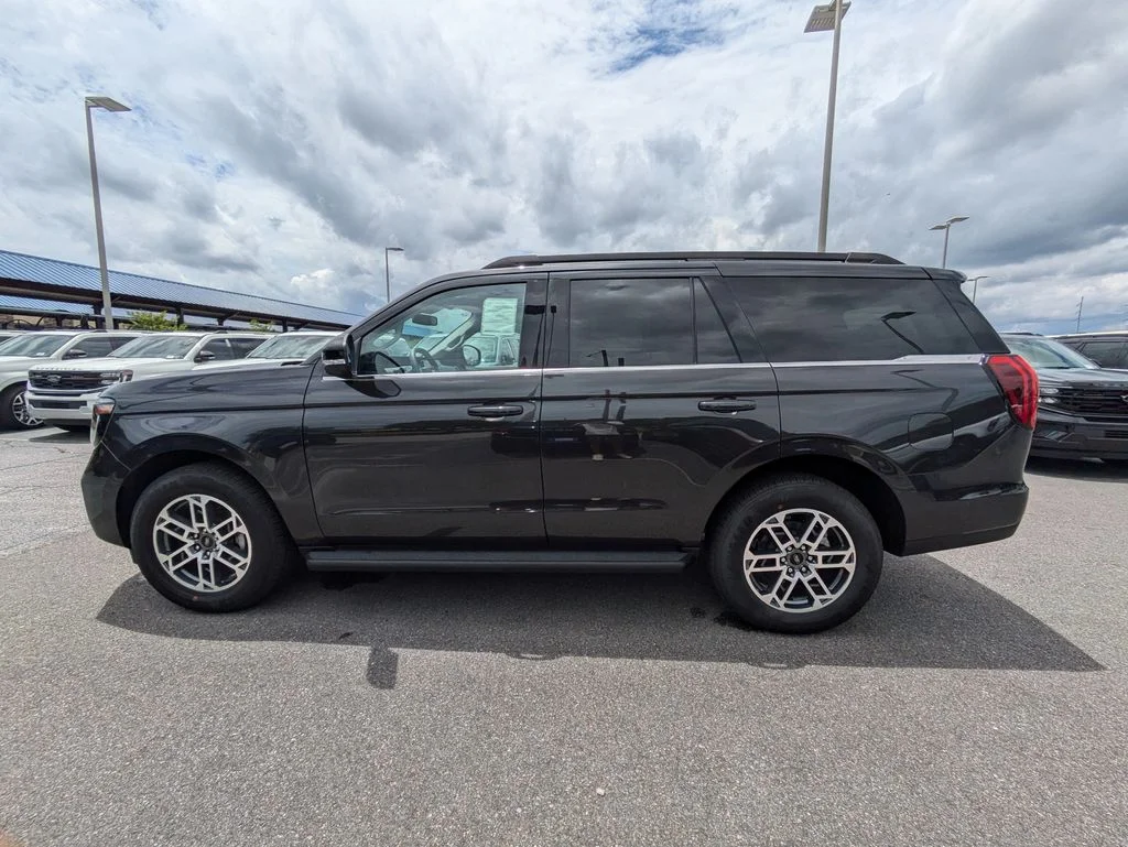 New 2026 Dark Matter Gray Metallic Ford Active image 7