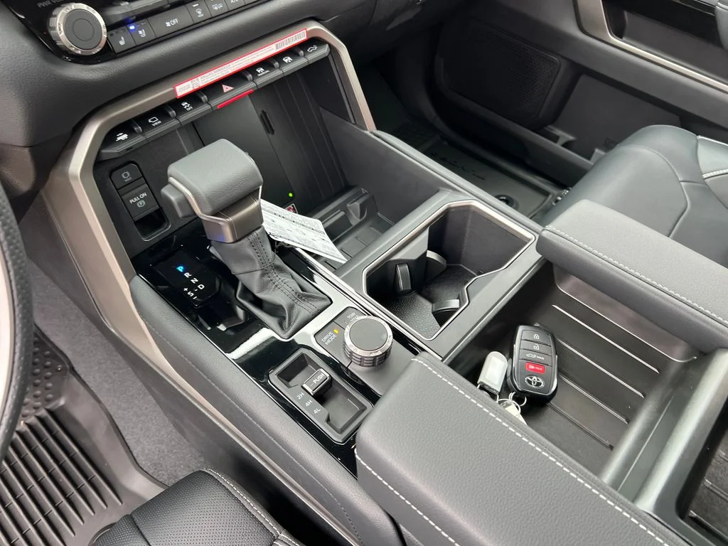 2026 Toyota Tundra Limited - Photo 26