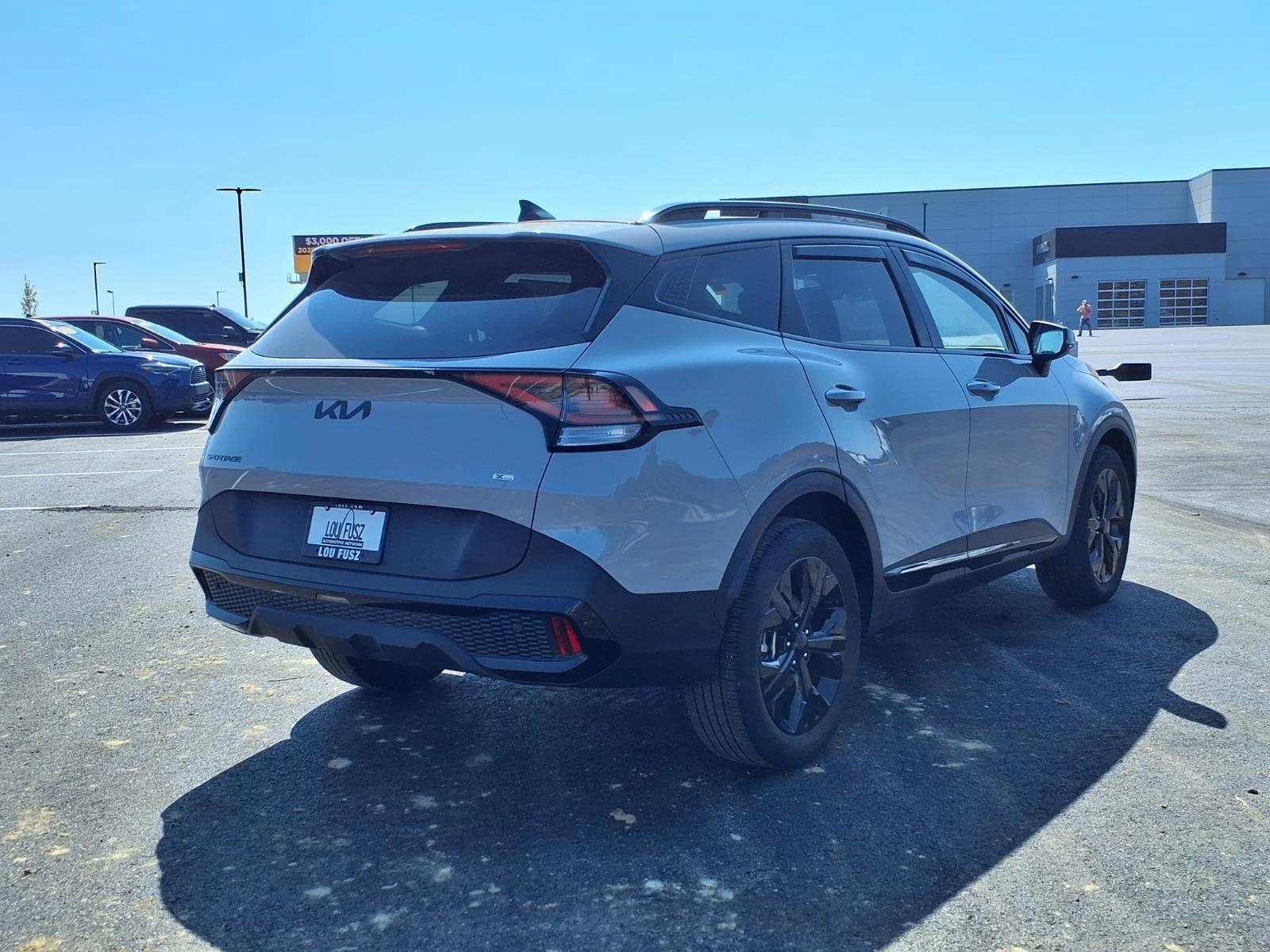 Used 2025 Wolf Gray Kia X-Line image 28