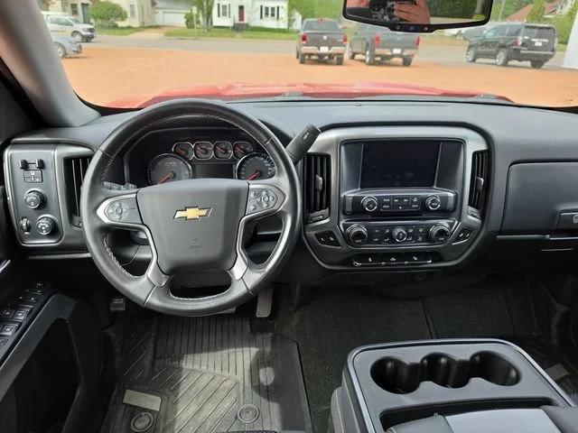 Used 2018 RED HOT Chevrolet LT image 33