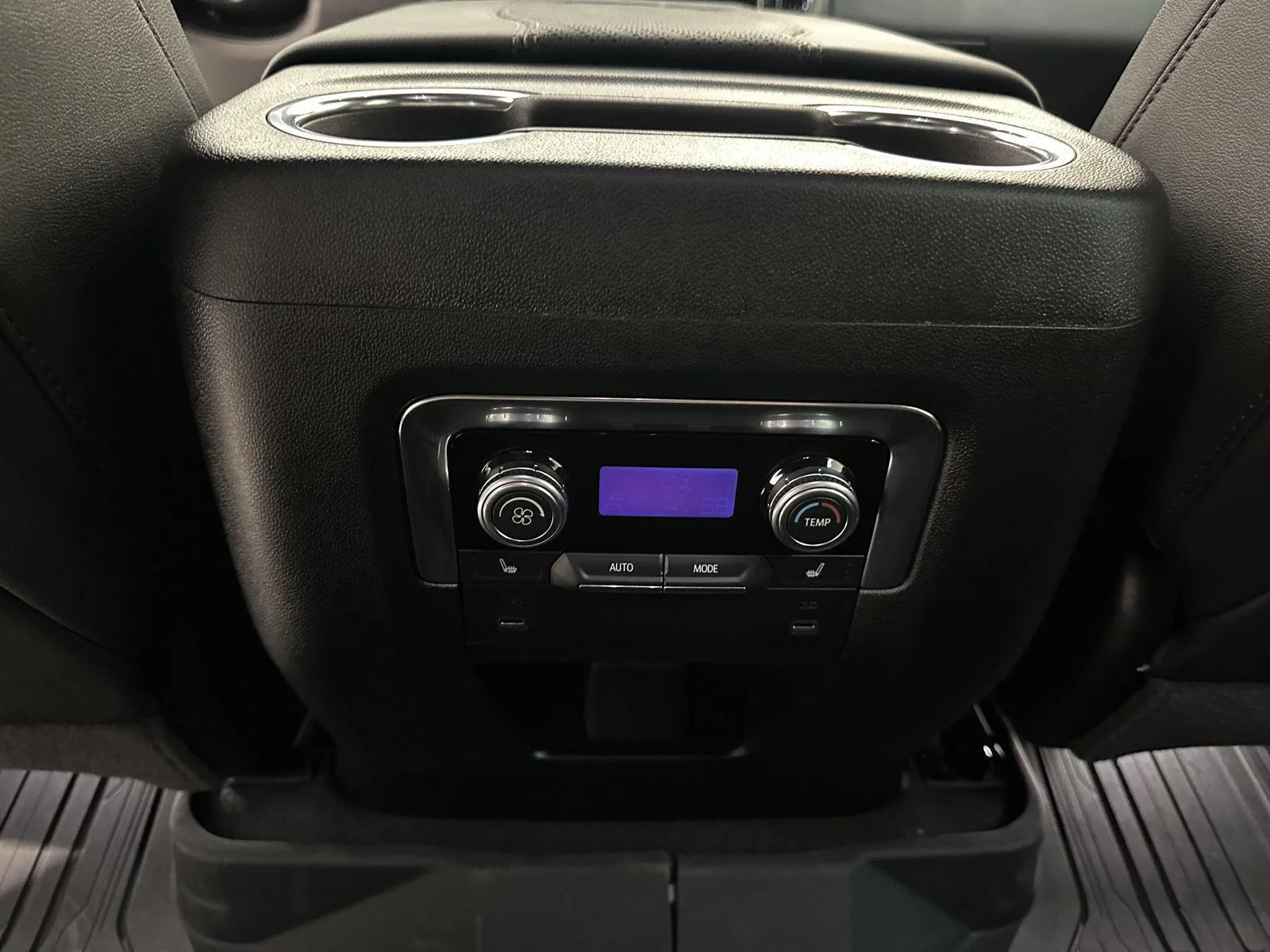 Used 2026 Summit White GMC AT4 image 20