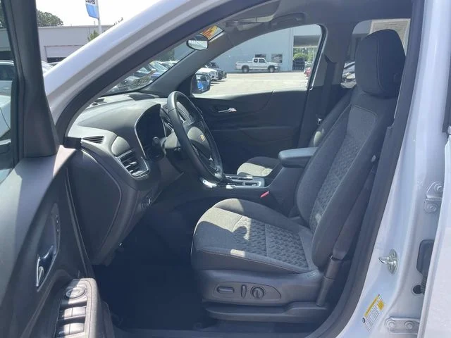 Used 2024 White Chevrolet LT image 14