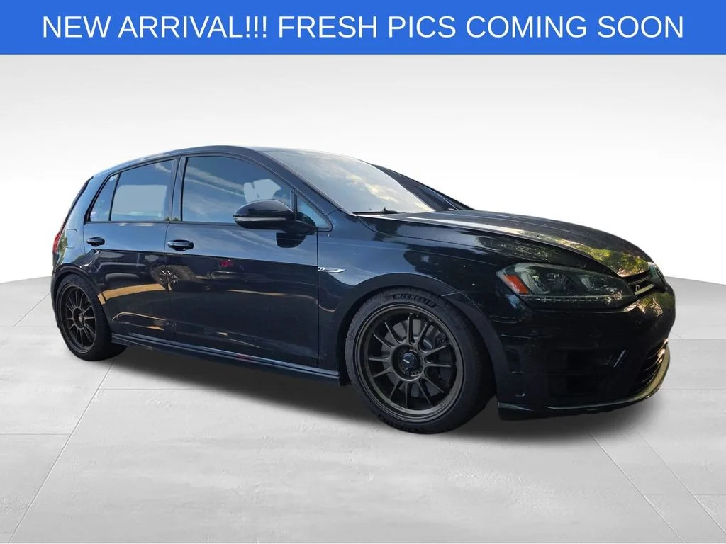Used 2017 Black Volkswagen 4-Door w/DCC & Navigation image 13