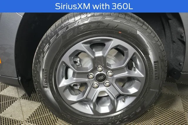 New 2026 Carbonized Gray Metallic Ford XLT image 9