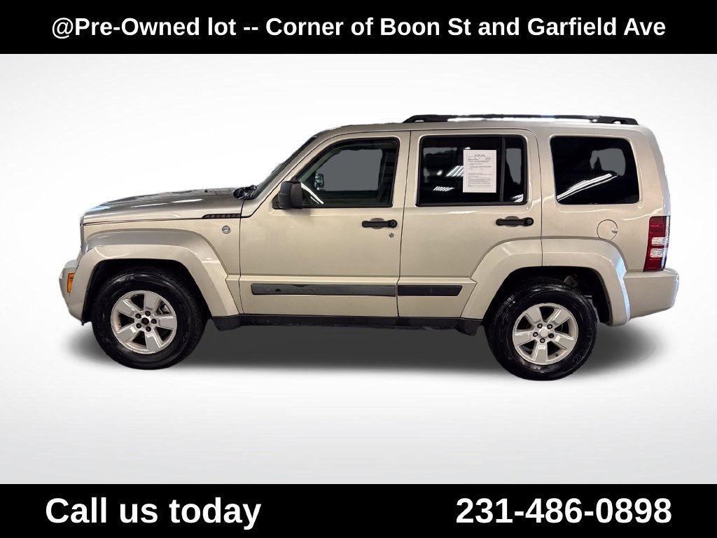 Used 2009 Jeep Liberty Sport with VIN 1J8GN28KX9W522588 for sale in Traverse City, MI