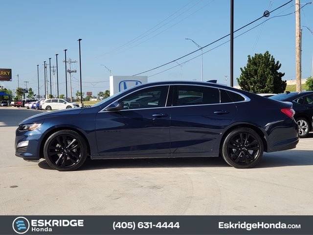 Used 2022 Blue Chevrolet LT image 4
