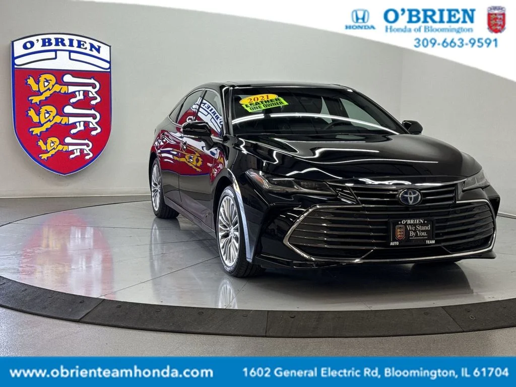 2021 Toyota Avalon Limited Hybrid's photo