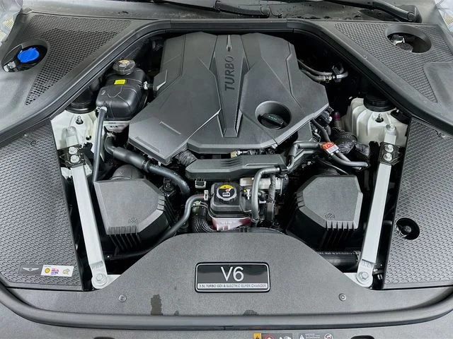 New 2026 Genesis G90 3.5T e-SC