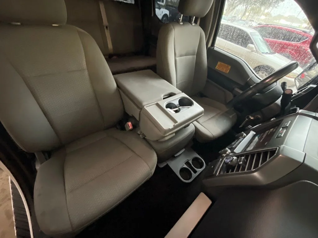Used 2019 White Ford XLT image 10