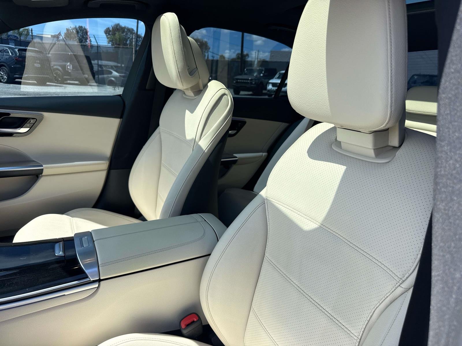 Used 2022 White Mercedes-Benz C 300 image 25