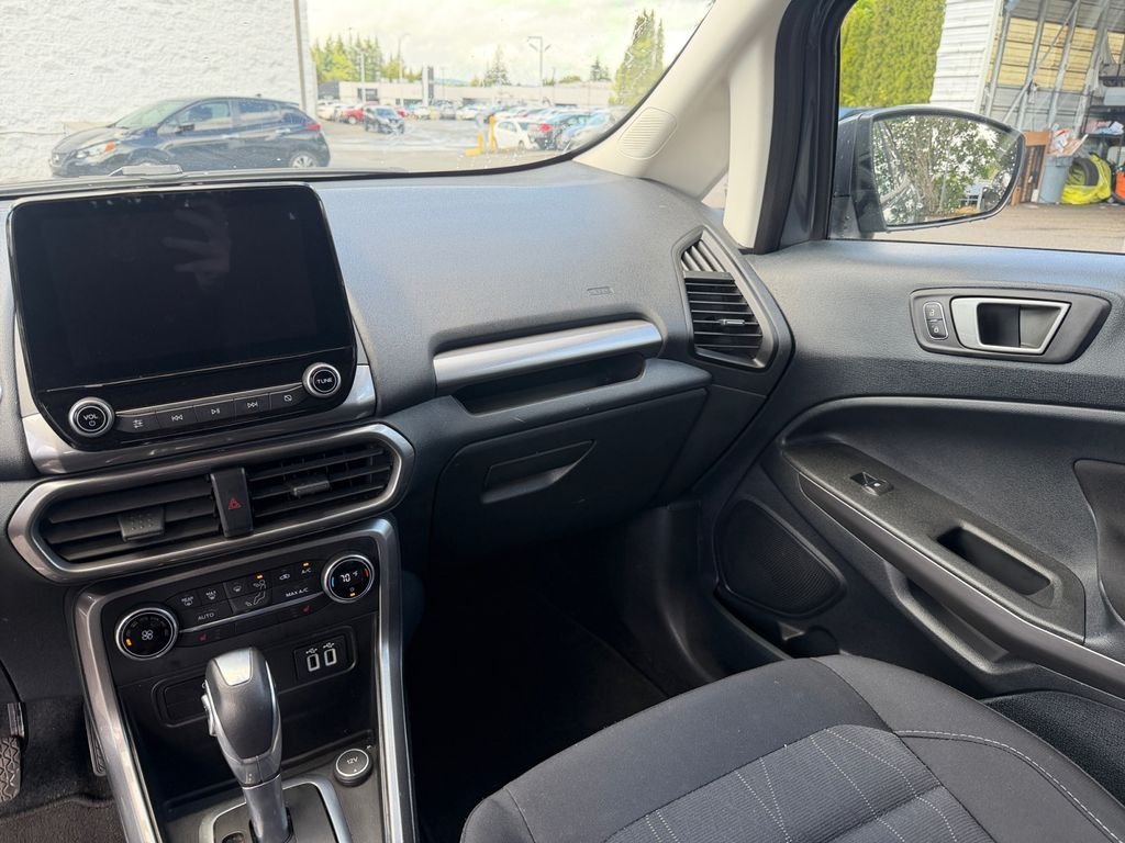Used 2022 Gray Ford SE image 21