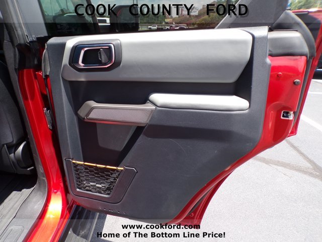 Used 2023 Hot Pepper Red Metallic Tinted Clearcoat Ford Badlands image 18