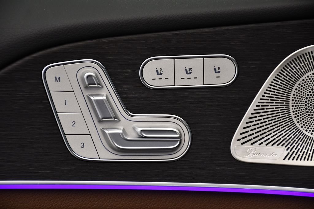 2025 Mercedes-Benz GLS Base - Photo 33