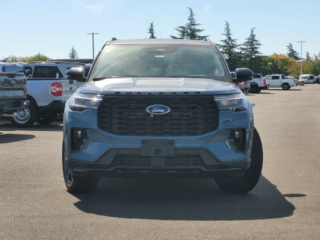 New 2026 Blue Ford ST-Line image 3