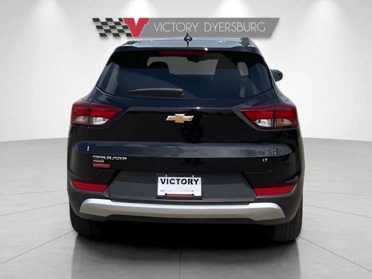 Used 2025 Black Chevrolet LT image 7