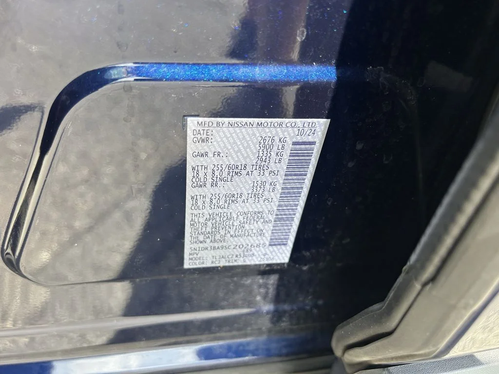Used 2025 Blue Nissan SV image 39