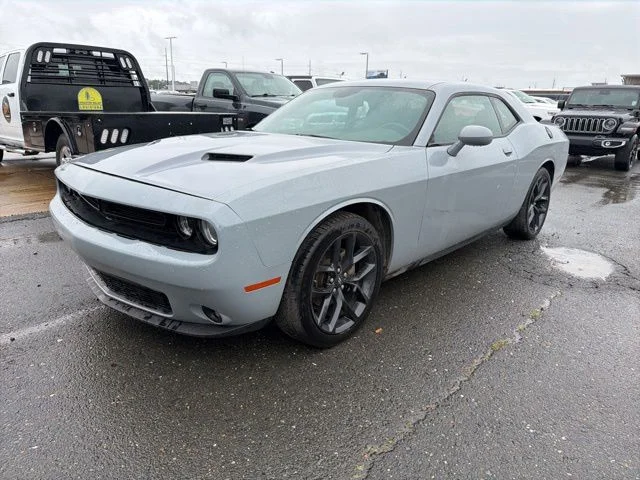 2022 Dodge Challenger SXT Auto's photo
