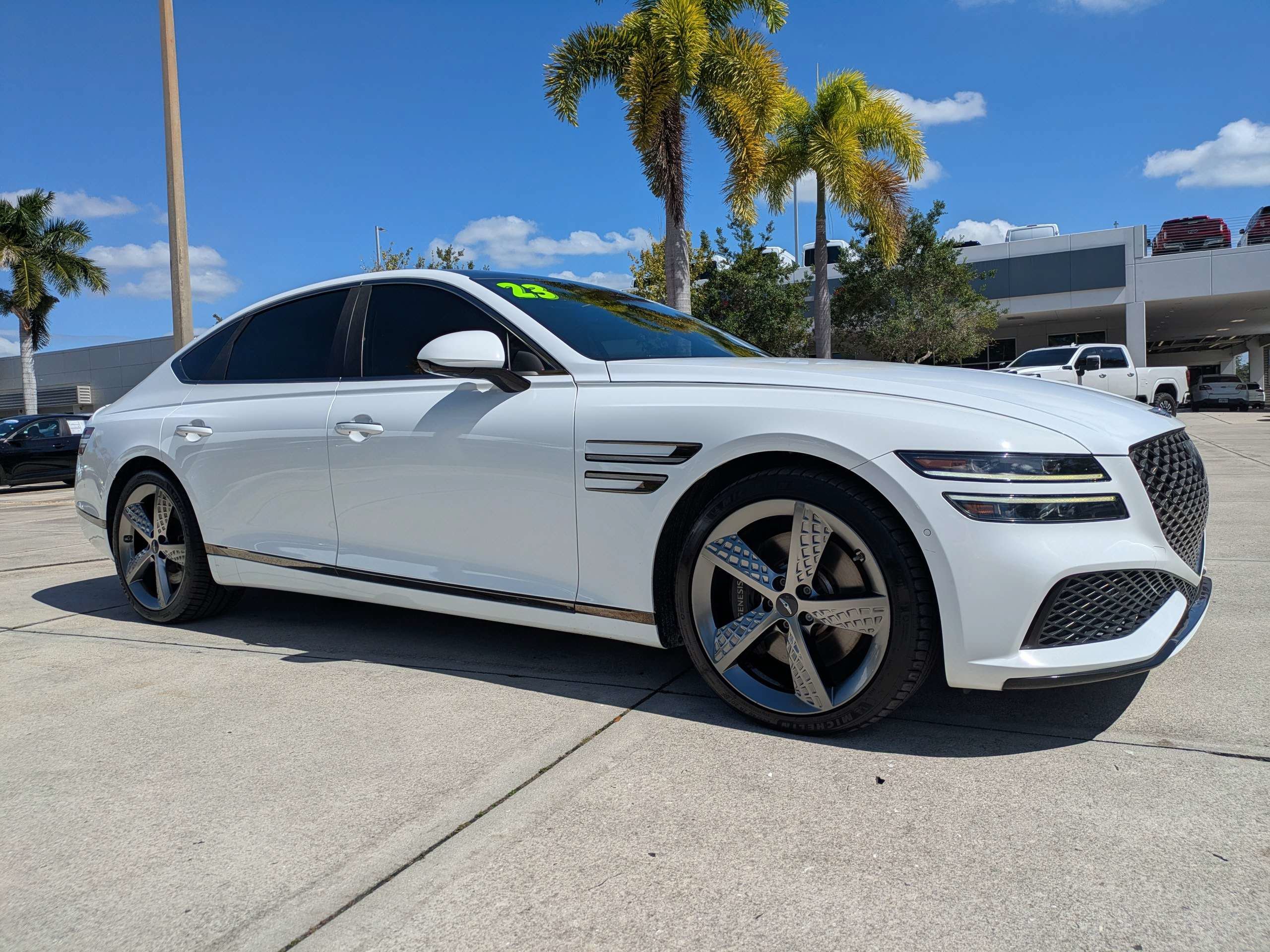 2023 GENESIS G80