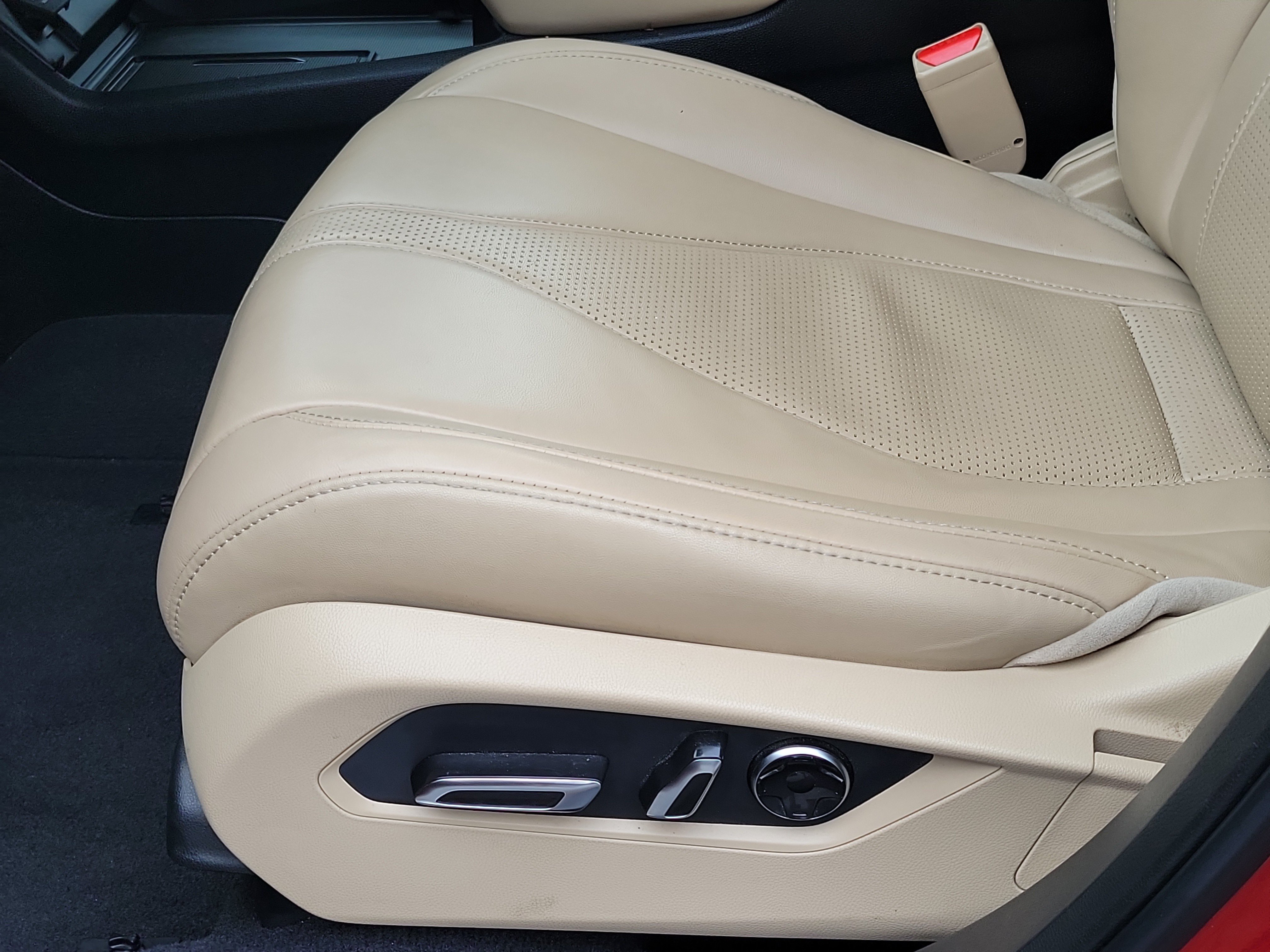Used 2023 Performance Red Pearl Acura w/Technology Package image 20