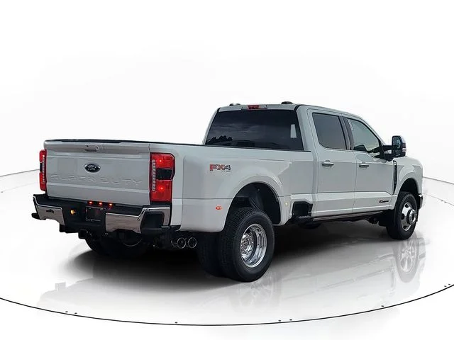 New 2026 White Metallic Ford Lariat image 5