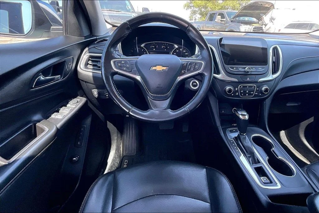 Used 2018 Beige Chevrolet Premier image 8