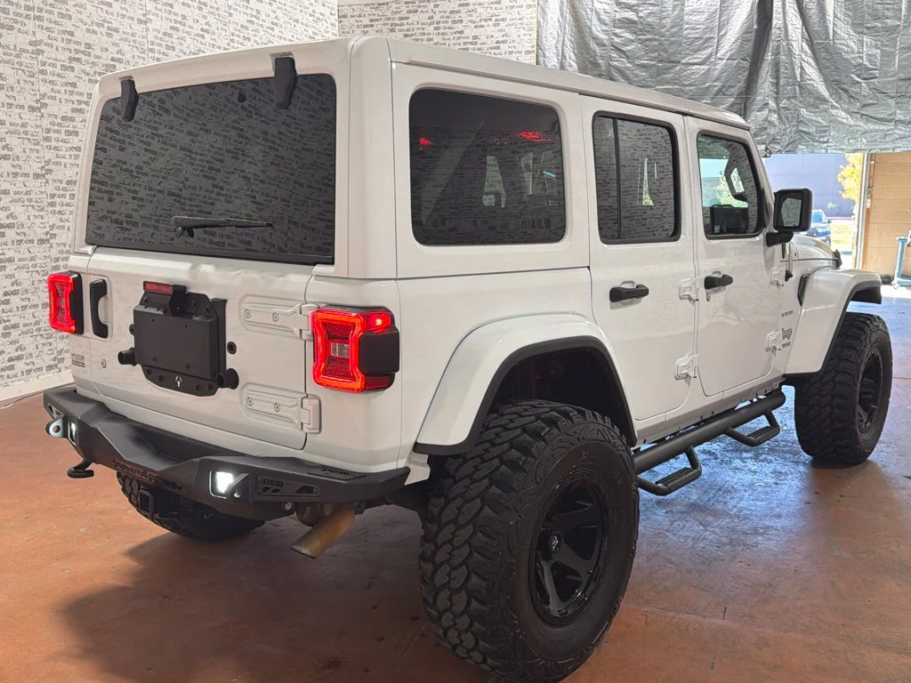 Used 2019 Bright White Clearcoat Jeep Unlimited Sahara image 7