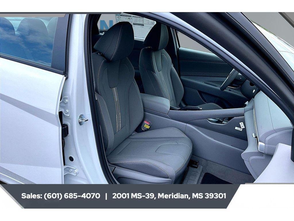 New 2026 Serenity White Pearl Hyundai SEL Sport image 9