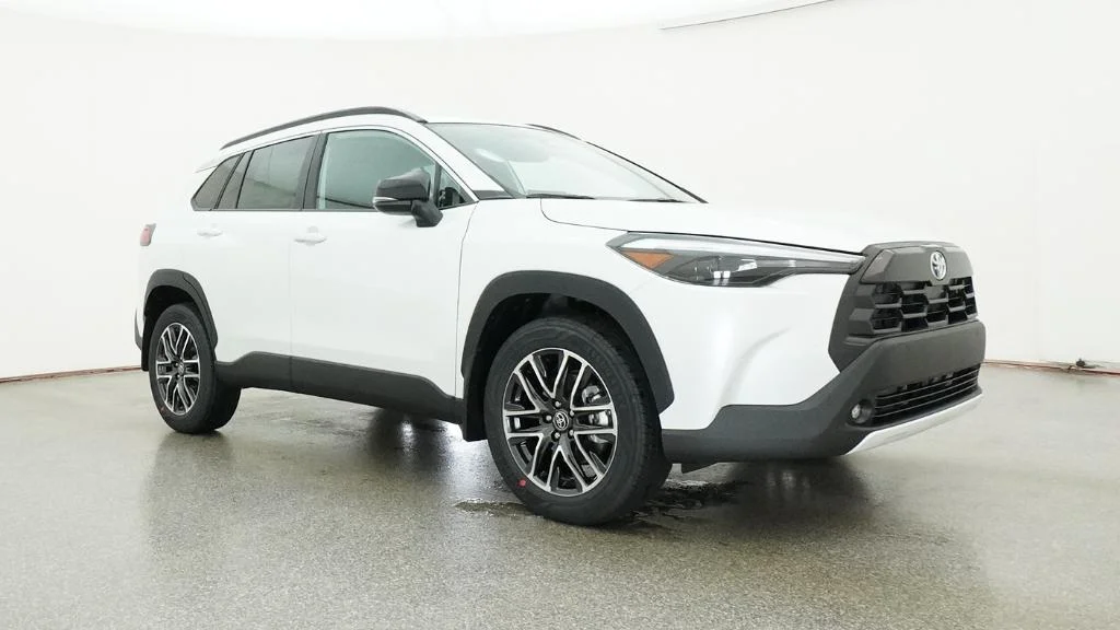 New 2026 Wind Chill Pearl Toyota XLE image 11