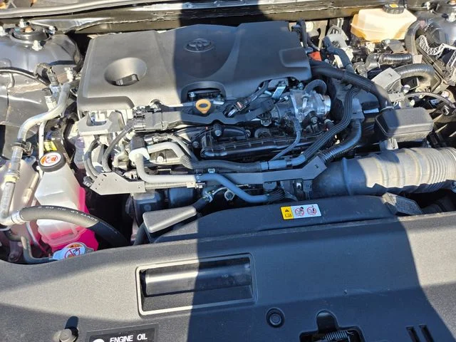 Used 2025  Toyota SE image 22