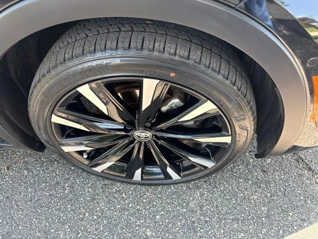 Used 2024 Black Toyota Platinum image 5