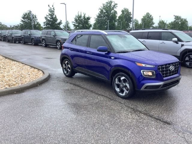 Certified Used 2025 Intense Blue Hyundai SEL image 8
