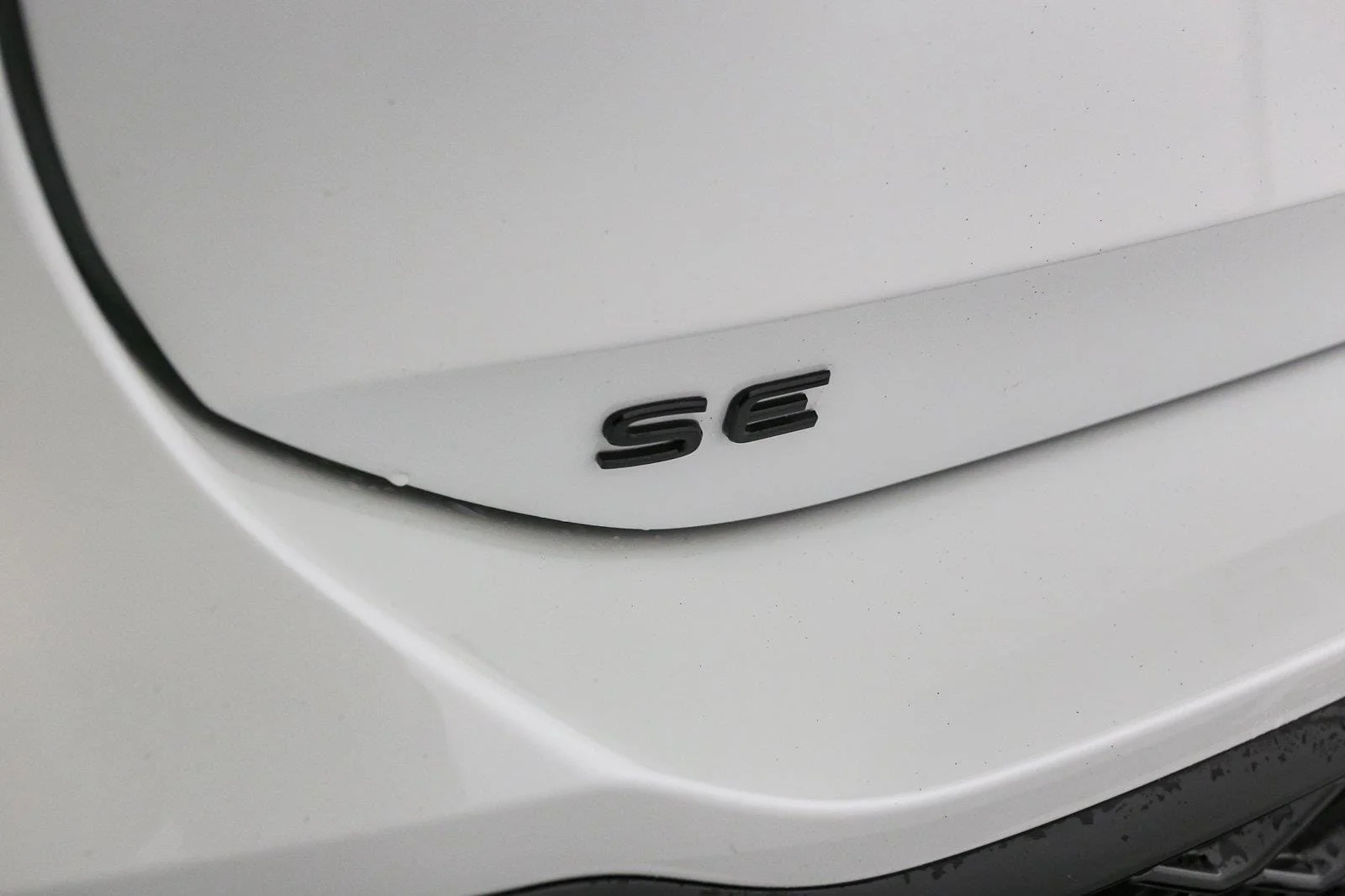 New 2026 Opal White Pearl Volkswagen SE R-Line Black image 11