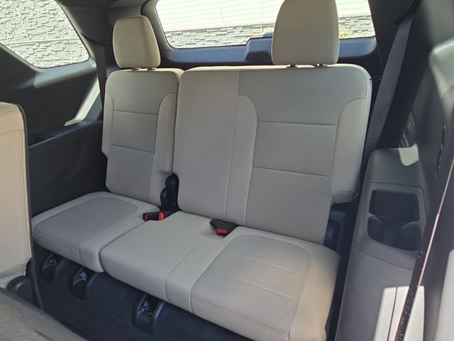 2023 Chevrolet Traverse LS - Photo 12