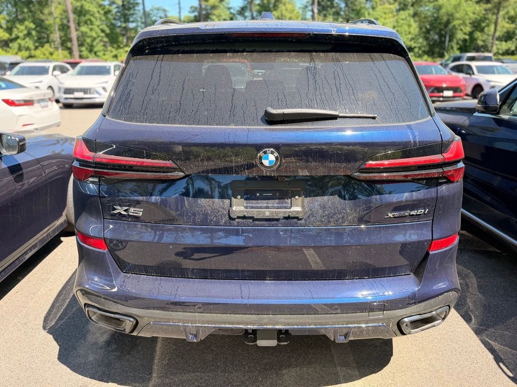 New 2026 Tanzanite Blue II Metallic BMW xDrive40i image 4