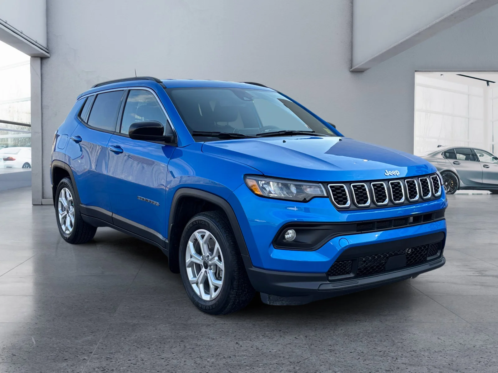 Used 2025 Blue Jeep North image 7