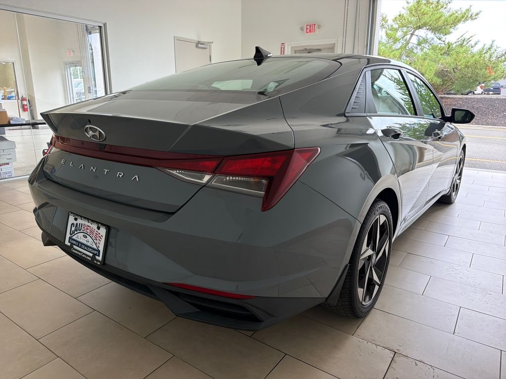 Certified Used 2023 Gray Hyundai SEL image 7