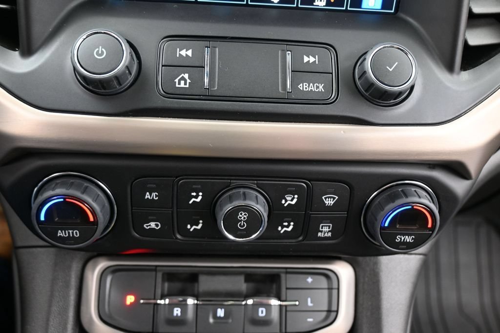 Used 2022 Ebony Twilight Metallic GMC Denali image 16