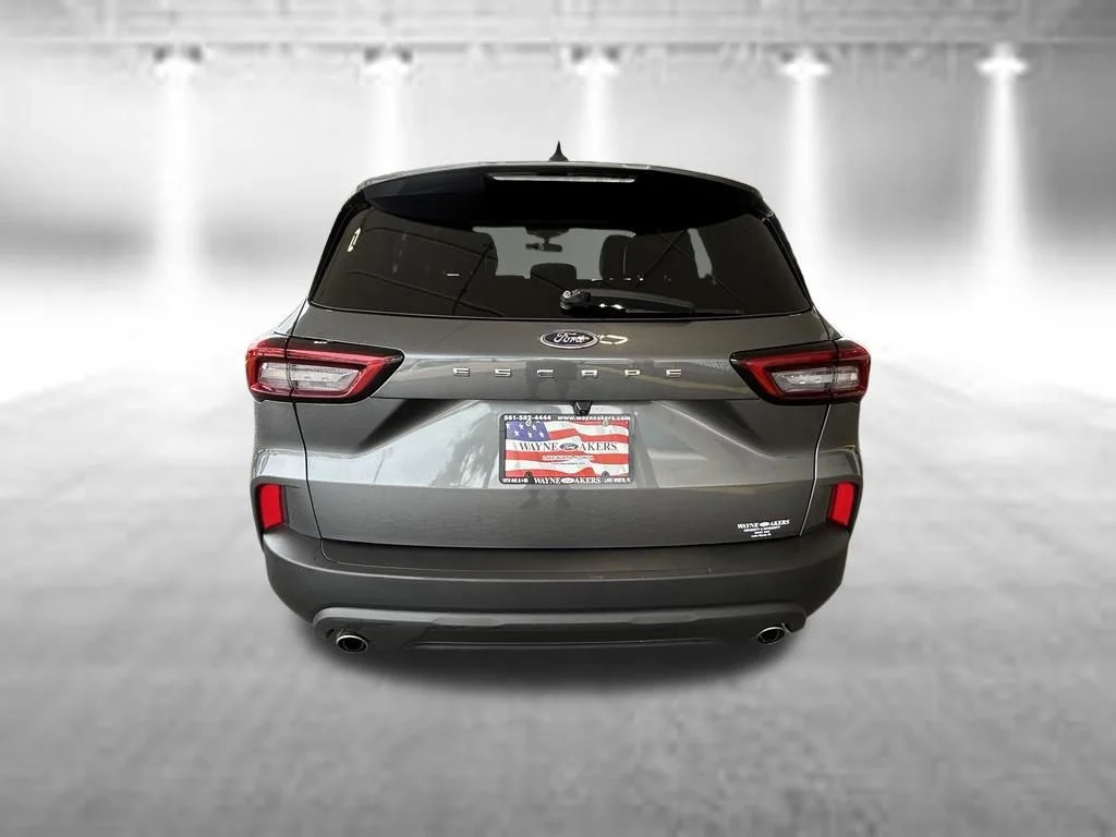 Used 2025 Gray Metallic Ford ST-Line image 5