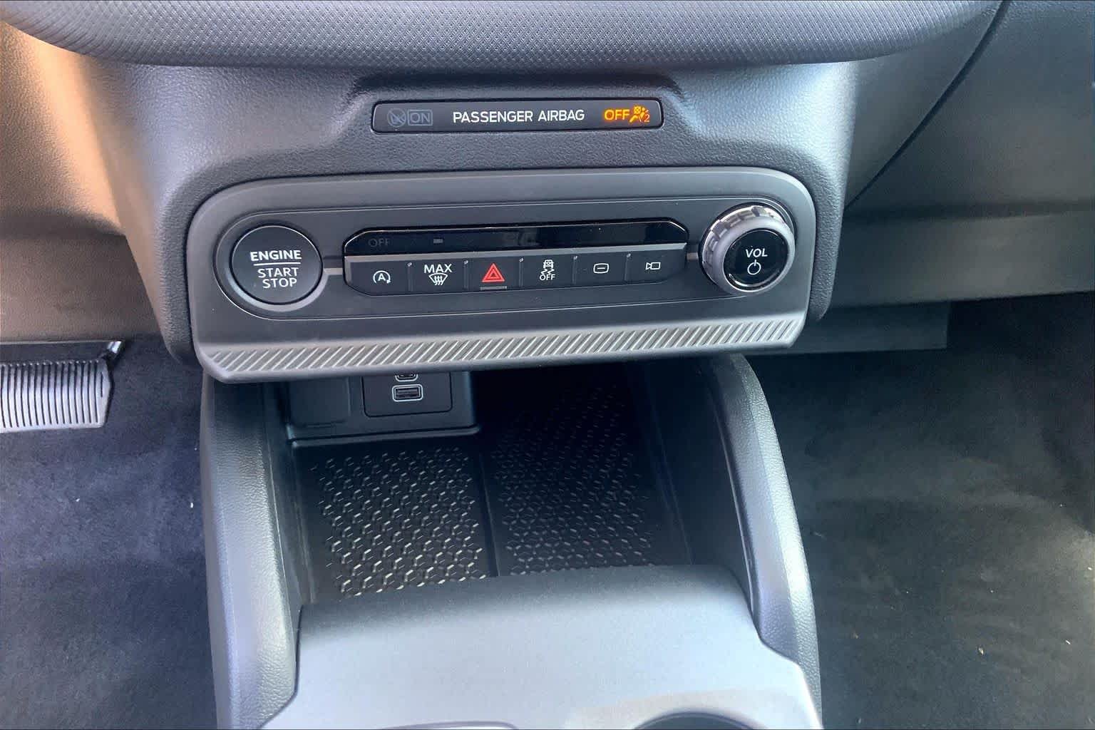 New 2026 Carbonized Gray Metallic Ford Big Bend® image 19