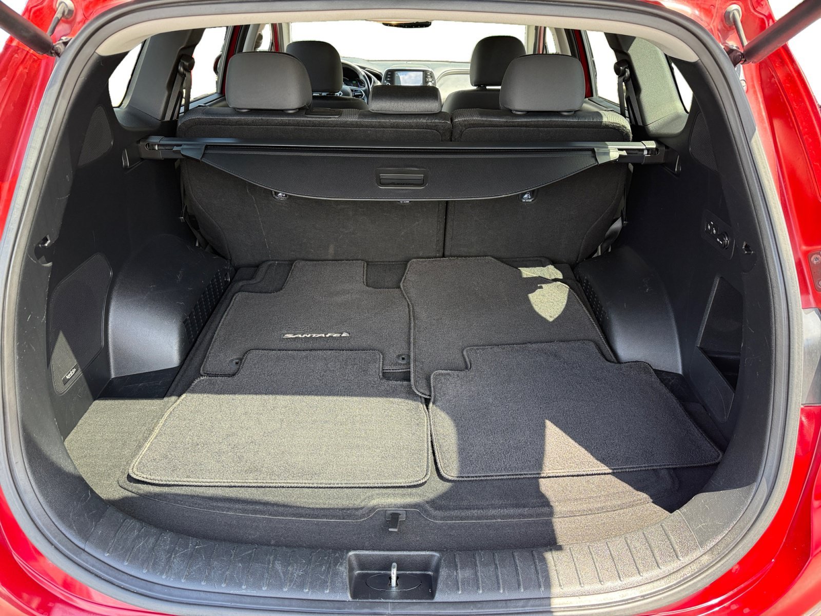 Used 2019 Scarlet Red Hyundai SEL Plus image 17