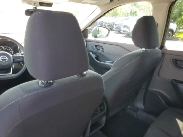 Used 2023 Gray Nissan S image 10