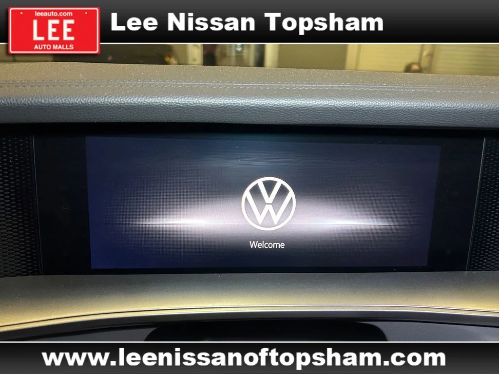 Used 2025 Gray Volkswagen SE R-Line Black image 24