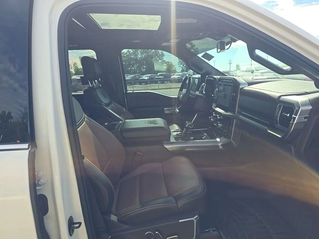 Used 2023 Star White Metallic Tri-Coat Ford King Ranch image 11