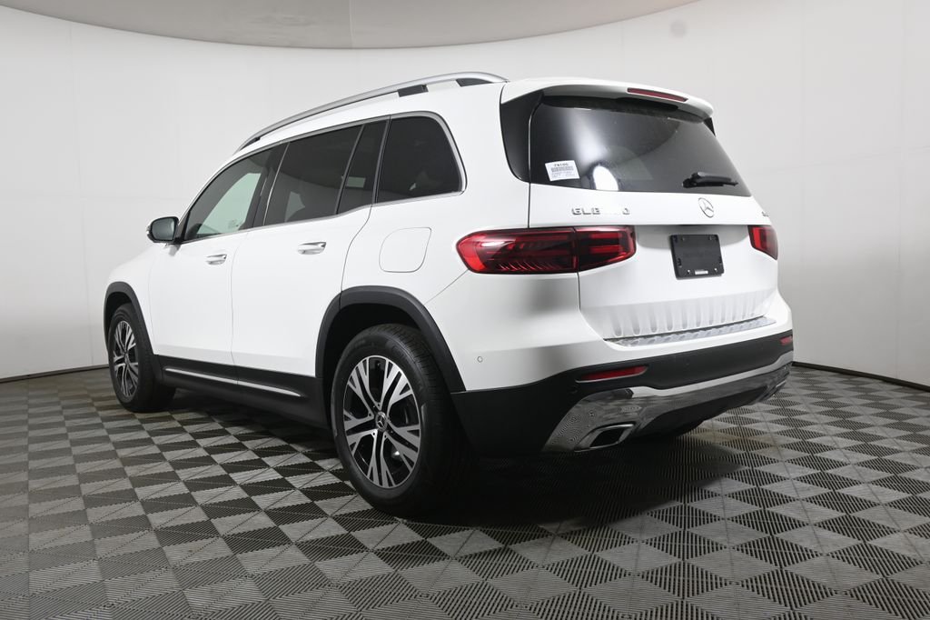 New 2026 Polar White Mercedes-Benz GLB 250 image 5