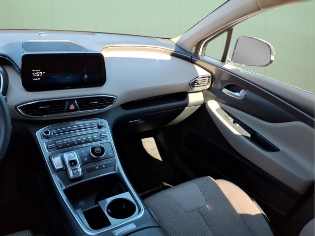 Used 2023 White Hyundai SEL image 17