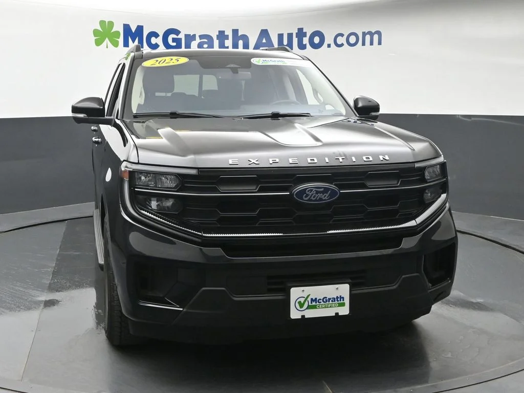 Used 2025 Black Ford Active image 5